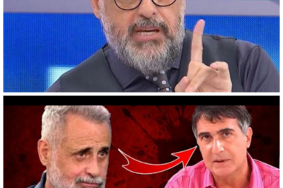 ¡Un escándalo sin precedentes! 🥵 “¿La verdad detrás de la fachada?” Las alarmas han sonado en el mundo del espectáculo tras las insinuaciones de Rial sobre la vida amorosa de Antonio Laje. Las redes sociales no han dejado de hablar, y cada tweet es más incendiario que el anterior. La posibilidad de una infidelidad ha desatado un torbellino de emociones, y la pregunta que todos se hacen es: ¿puede un amor así sobrevivir a la traición? El drama está servido y todos los ojos están puestos en Laje. 👇